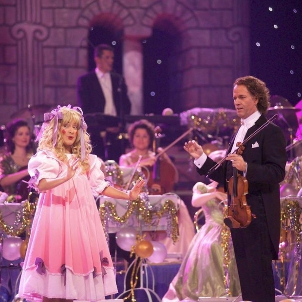 20130727 Doll Song in André Rieu Live in Dublin.jpg